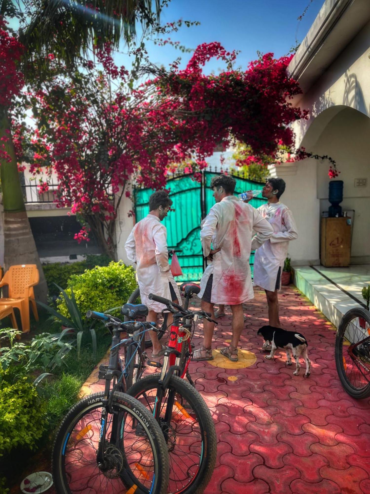 Sunrise Bed & Breakfast Khajuraho Bagian luar foto