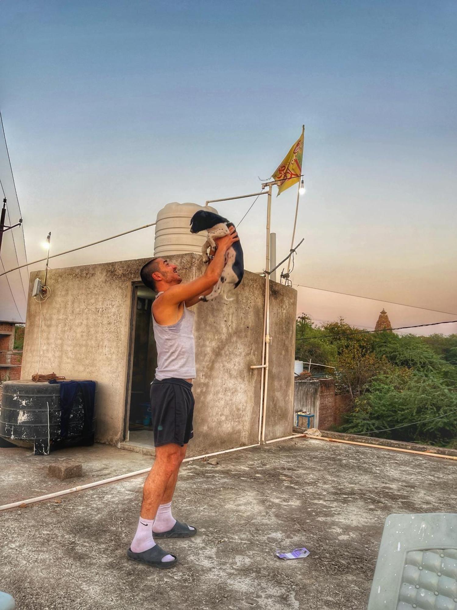 Sunrise Bed & Breakfast Khajuraho Bagian luar foto